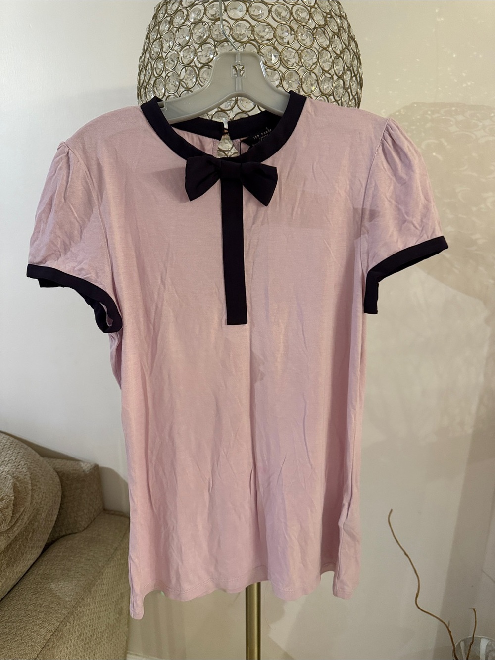 Ted Baker Pink Short-Sleeve Top with Black Bow Trim size 3 NWT - Picture 3 of 6